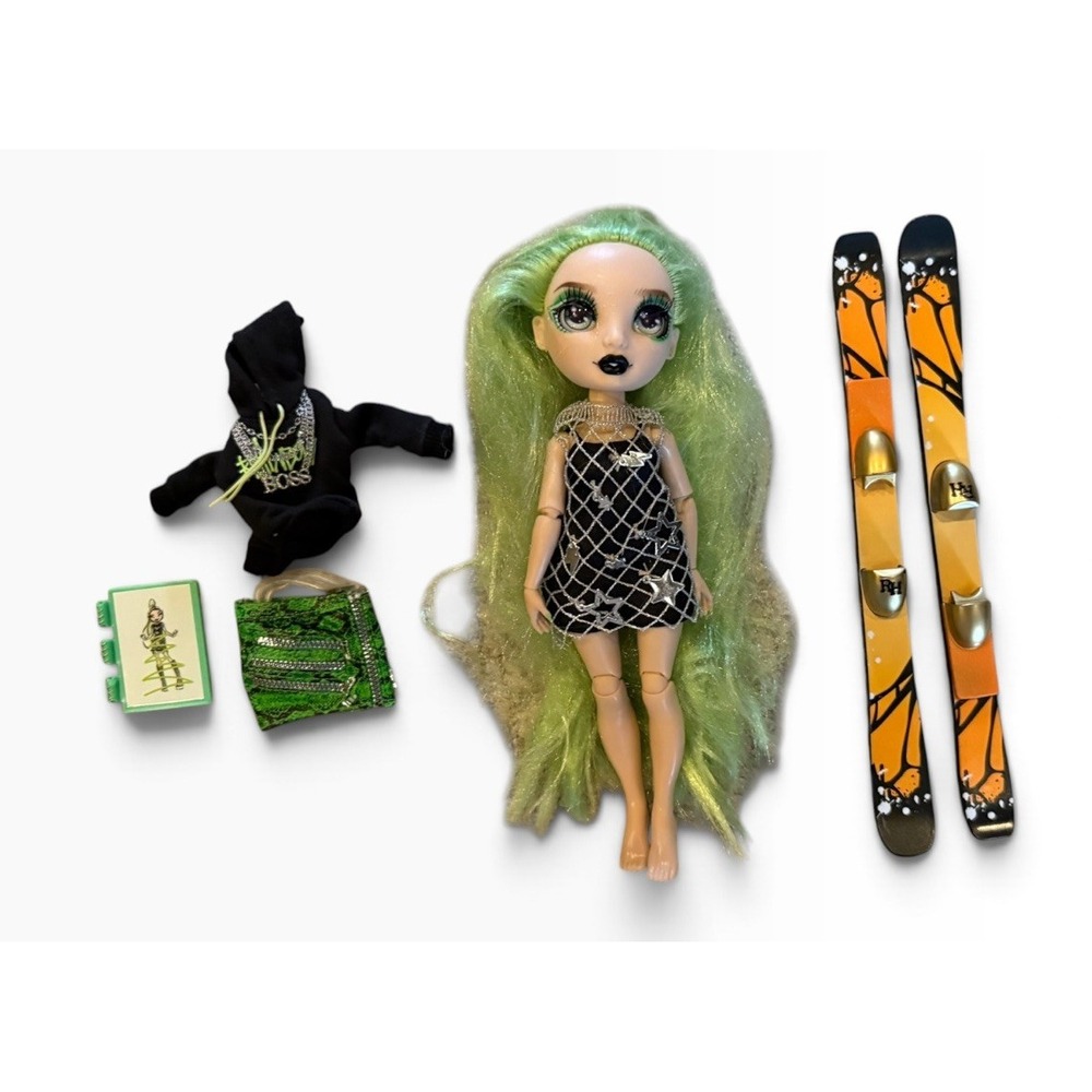 Rainbow High Fantastic Fashion Jade Hunter Fashion Doll outfits Ski